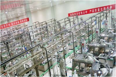 光影見證 中國乳業首部紀錄片《攝影師帶你走進乳品工廠》探秘生物制品生產